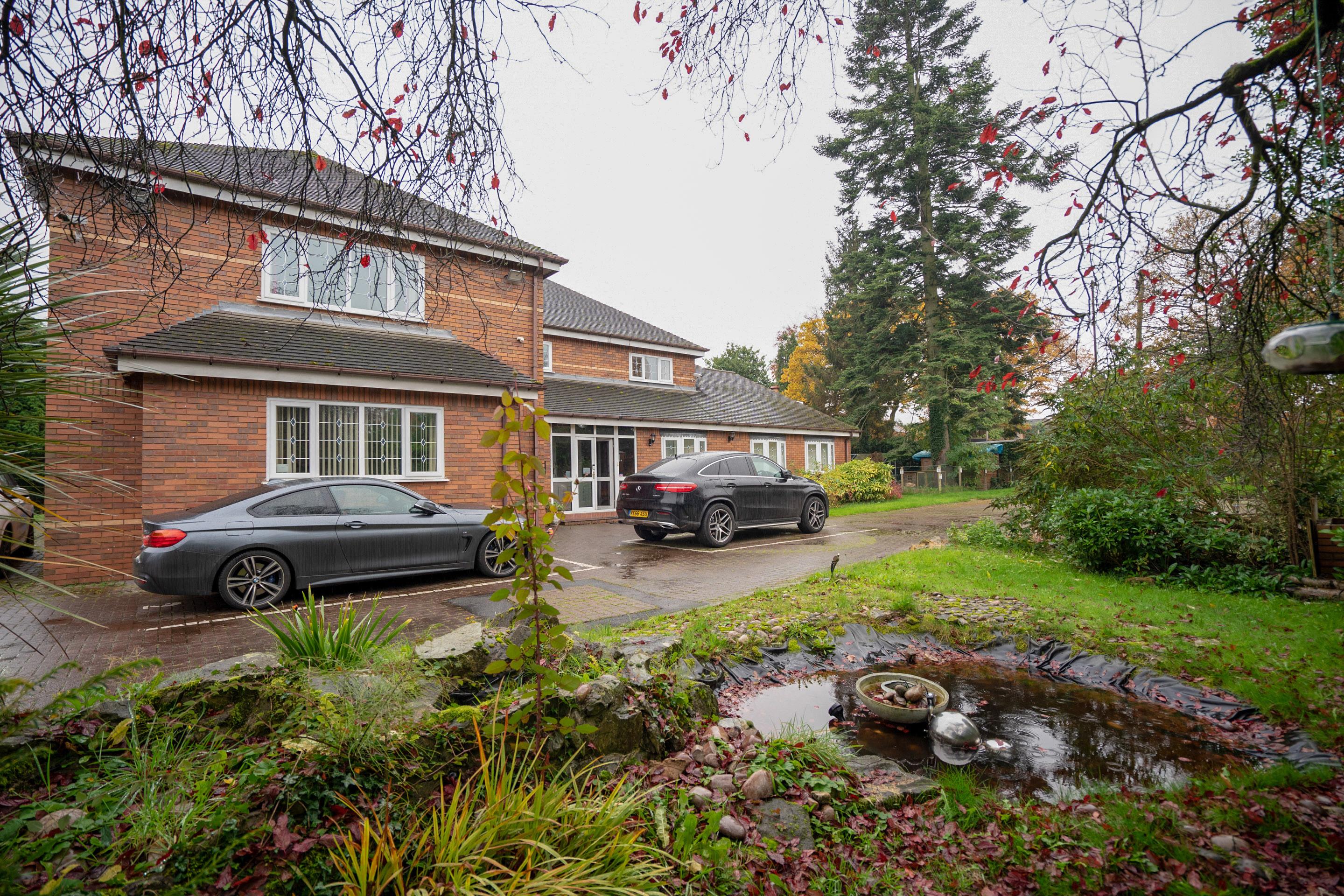 Oyo Oakcroft Guest House Manchester Airport Ringway Exterior photo